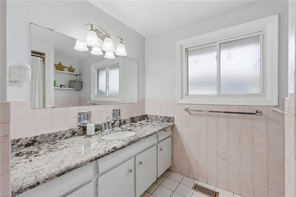 19 Ellingwood Avenue Property Photo 17