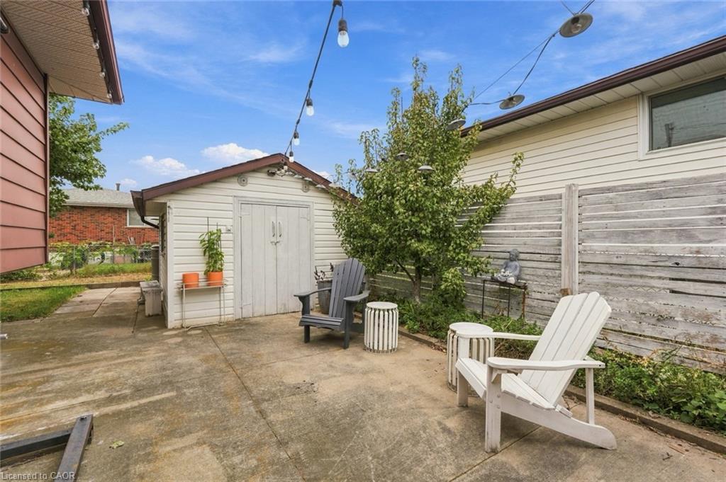 19 Ellingwood Avenue Property Photo 21