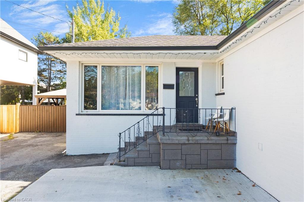 2086 Bridge Road Property Photo 4