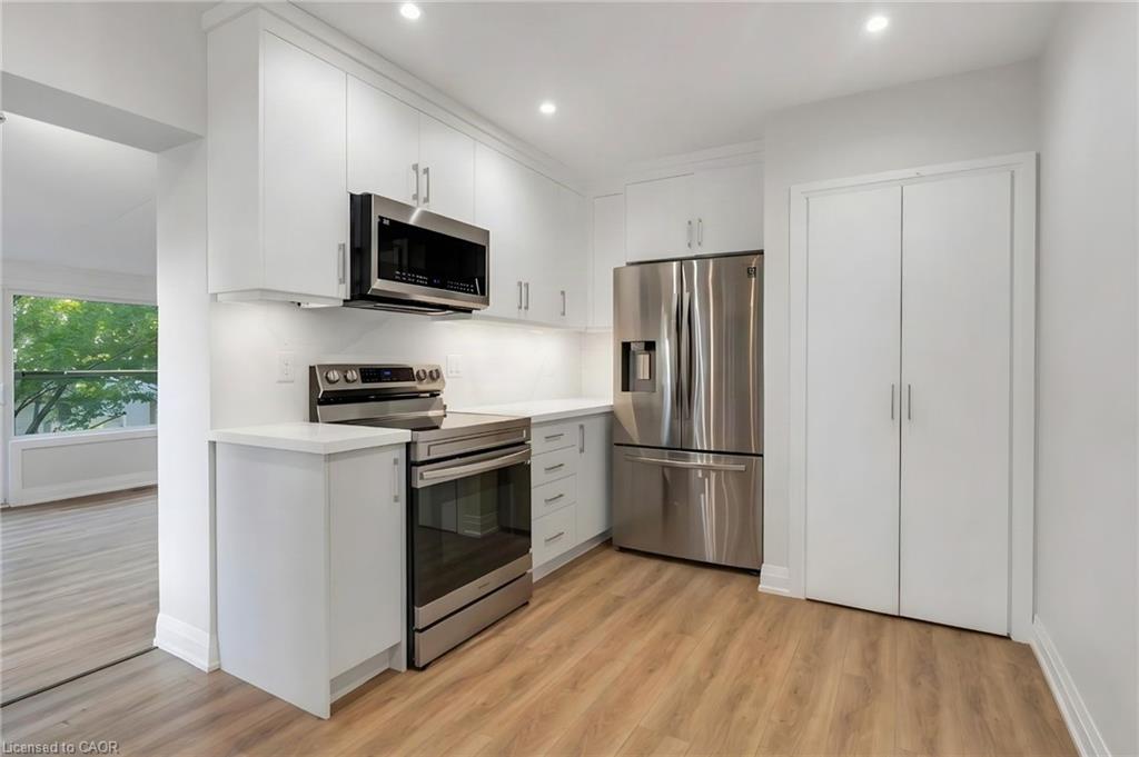 2086 Bridge Road Property Photo 11