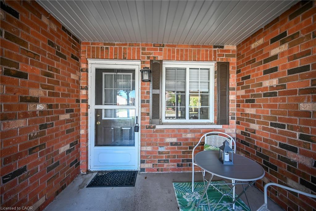 4-4108 Loganberry Court Property Photo 4
