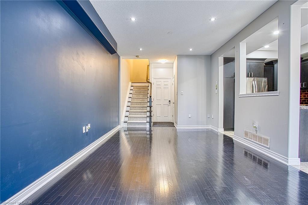 52 Dartmouth Gate Property Photo 8