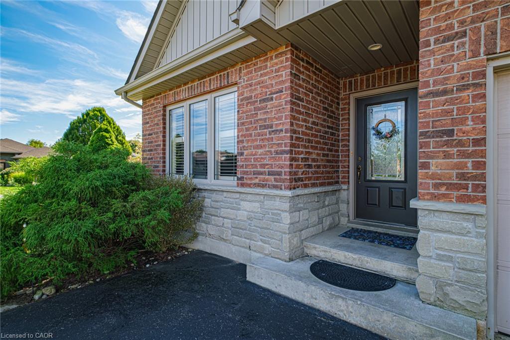2 Millcroft Drive Property Photo 2