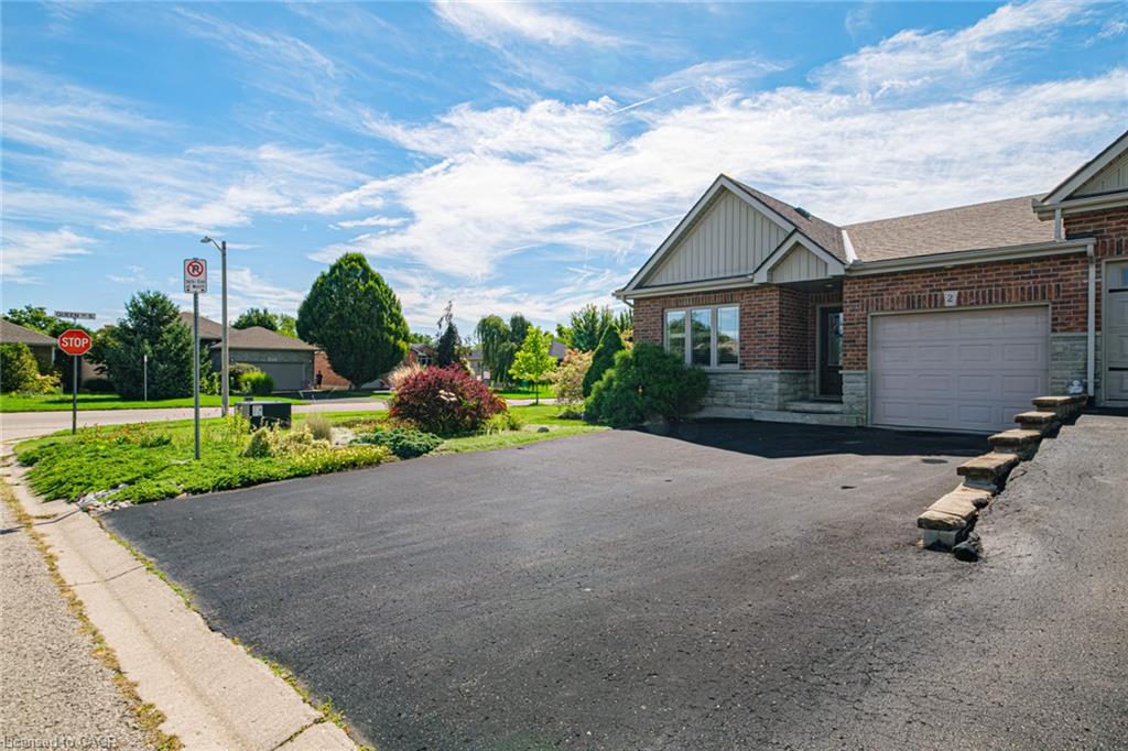 2 Millcroft Drive Property Photo 3
