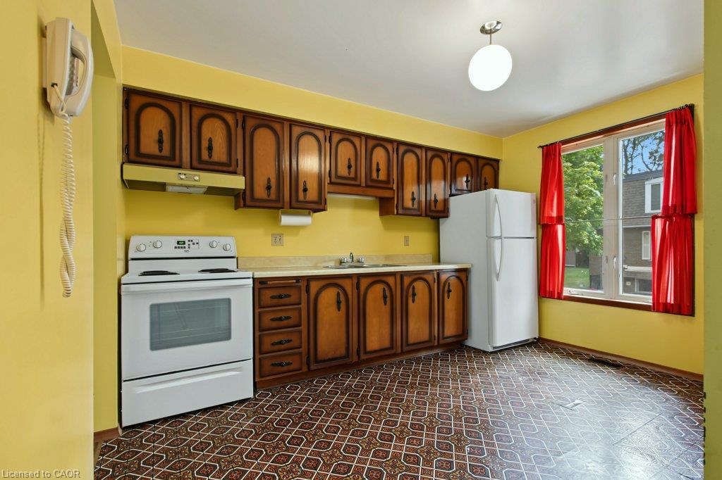1535 Westminster Place Property Photo 7