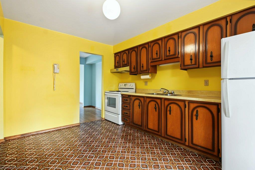 1535 Westminster Place Property Photo 8
