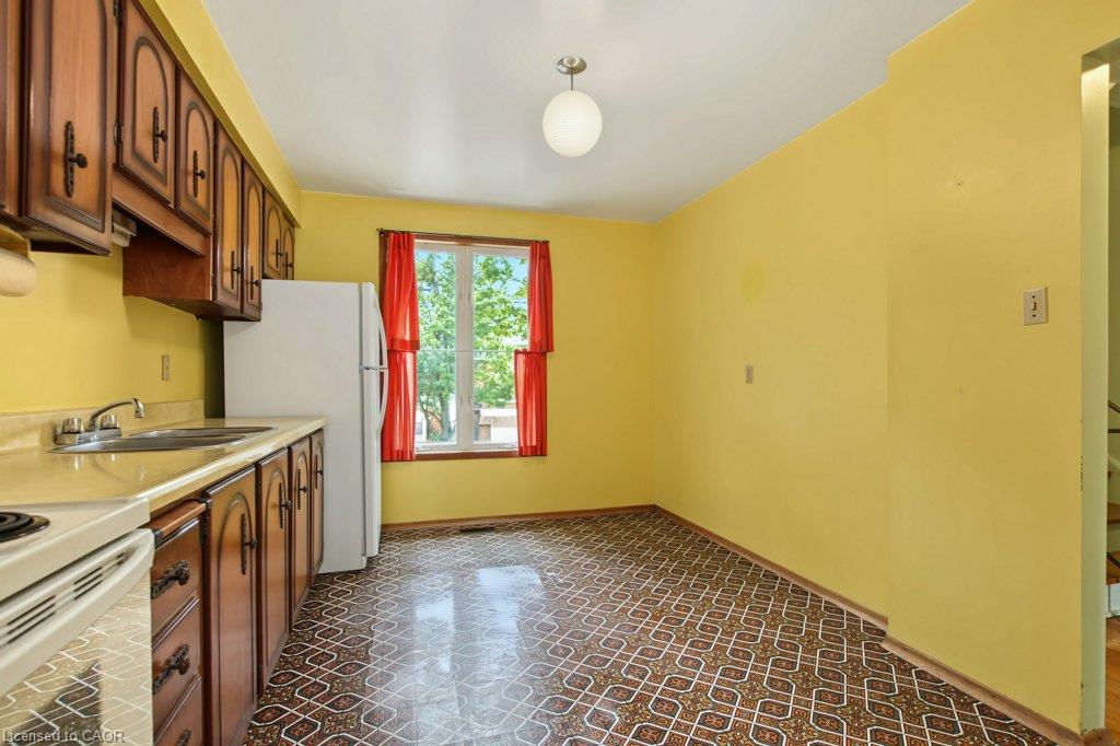 1535 Westminster Place Property Photo 9