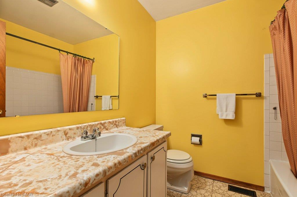 1535 Westminster Place Property Photo 17