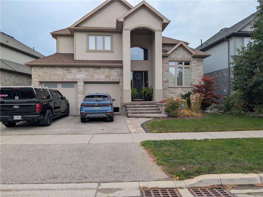 57 Eaglecrest Street Property Photo 2