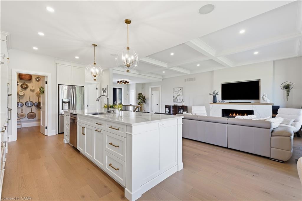 7 - 670 Bishopsgate Road Property Photo 12