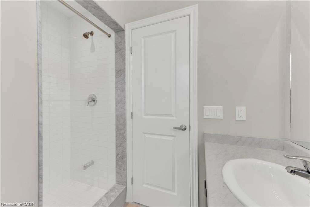 39-19 Picardy Drive Property Photo 21
