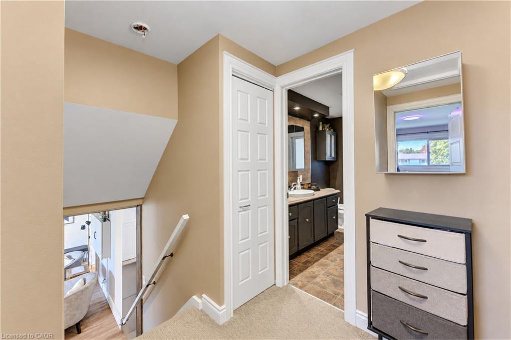 299 Creighton Court Property Photo 26