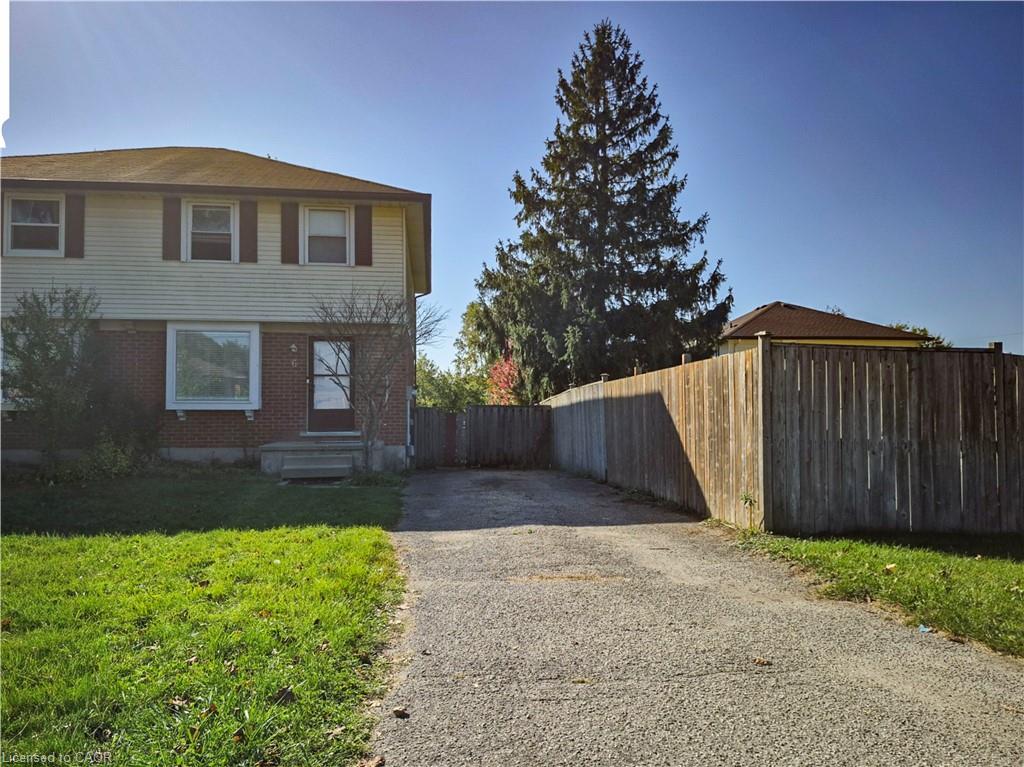 6 Stanley Avenue Property Photo 1