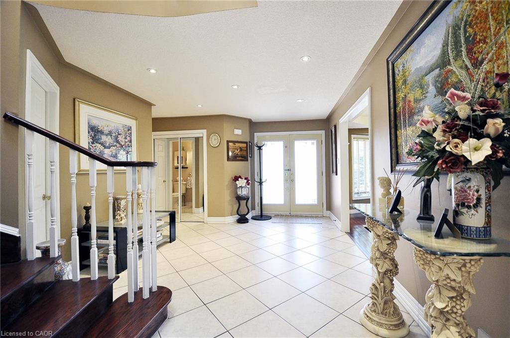 39 Peregrine Crescent Property Photo 2