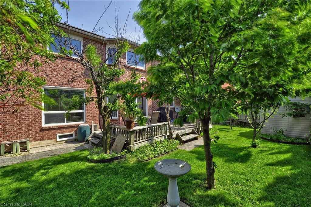 39 Peregrine Crescent Property Photo 32