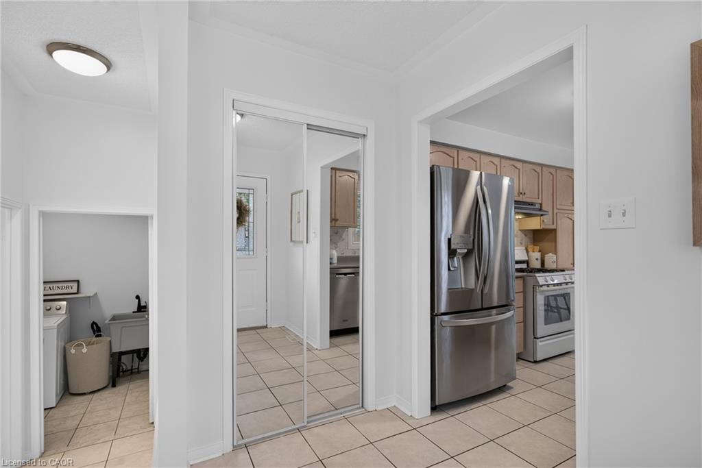 5555 Linwell Place Property Photo 5