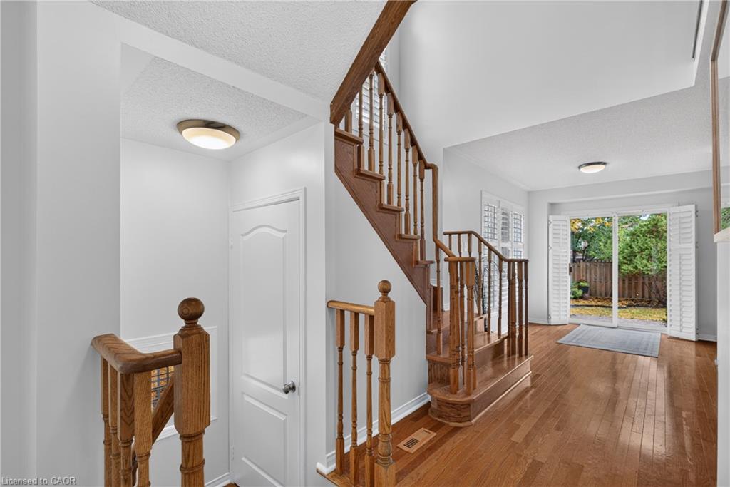 5555 Linwell Place Property Photo 11
