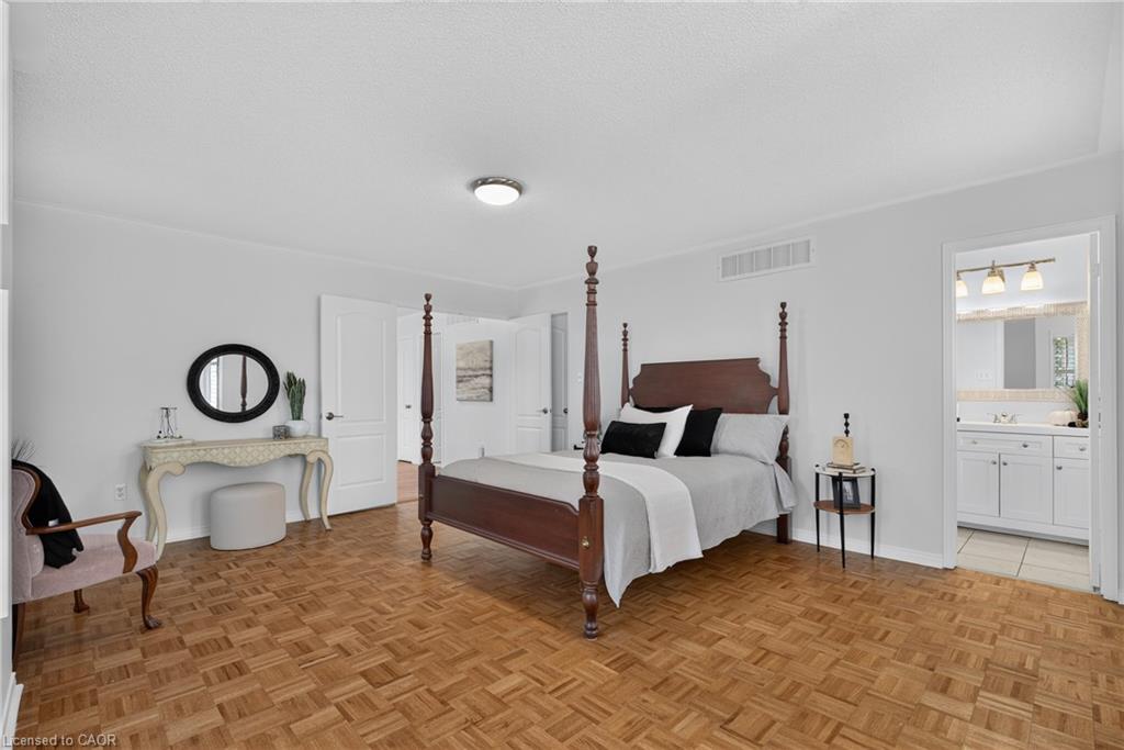 5555 Linwell Place Property Photo 23