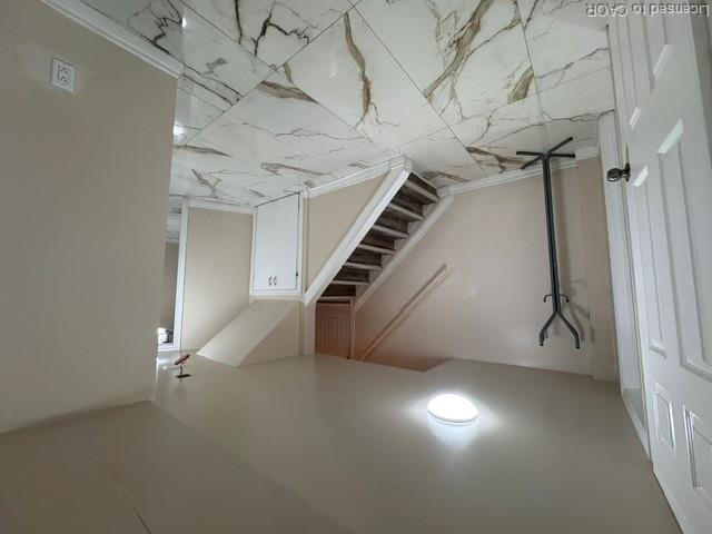 614 Fennell Avenue E Property Photo 4