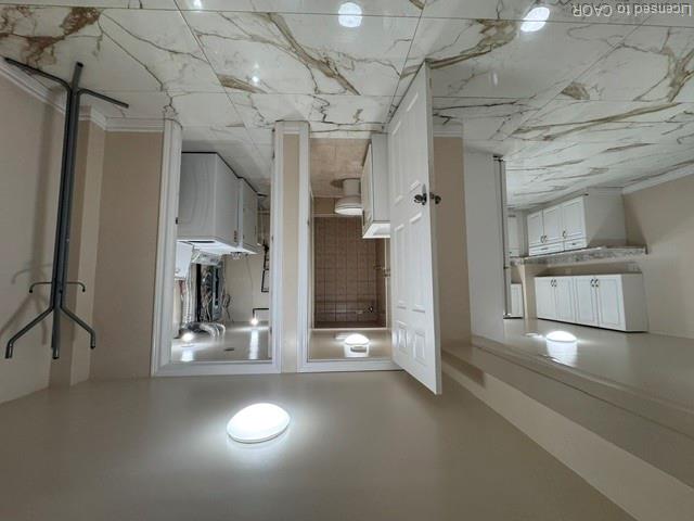 614 Fennell Avenue E Property Photo 6