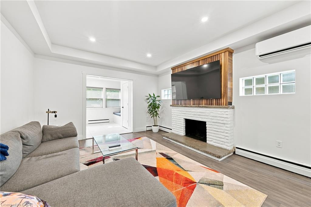 2177 Lakeshore Road Property Photo 5
