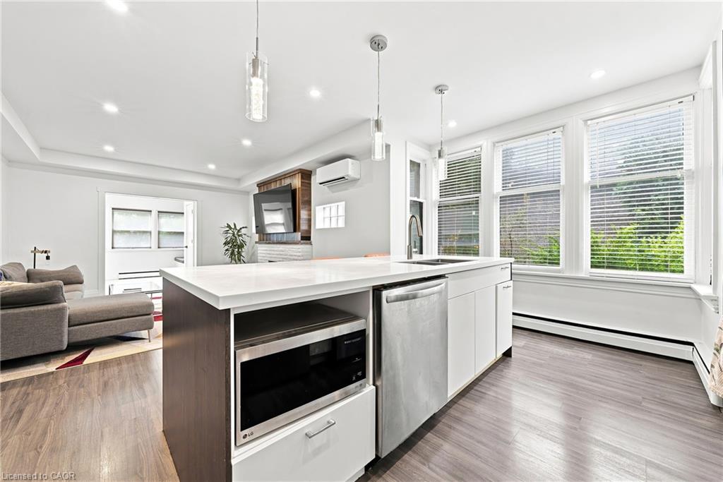 2177 Lakeshore Road Property Photo 9