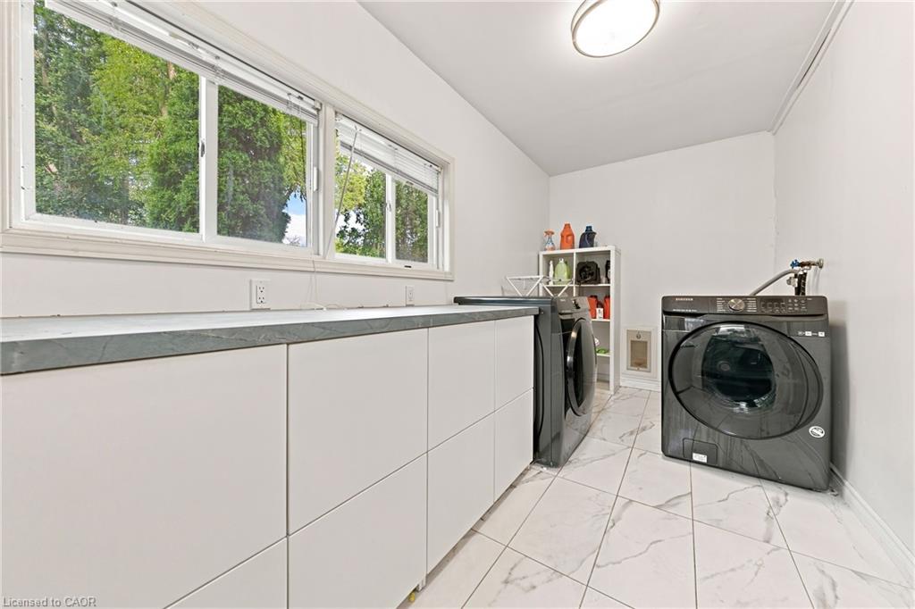 2177 Lakeshore Road Property Photo 16