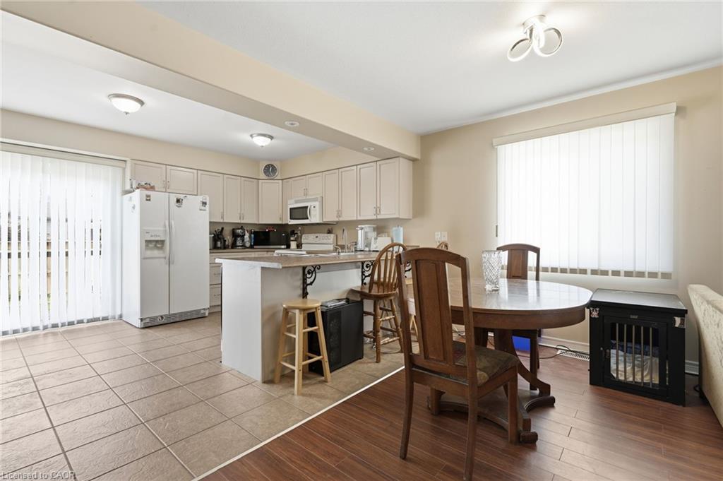 58 Saturn Road Property Photo 6
