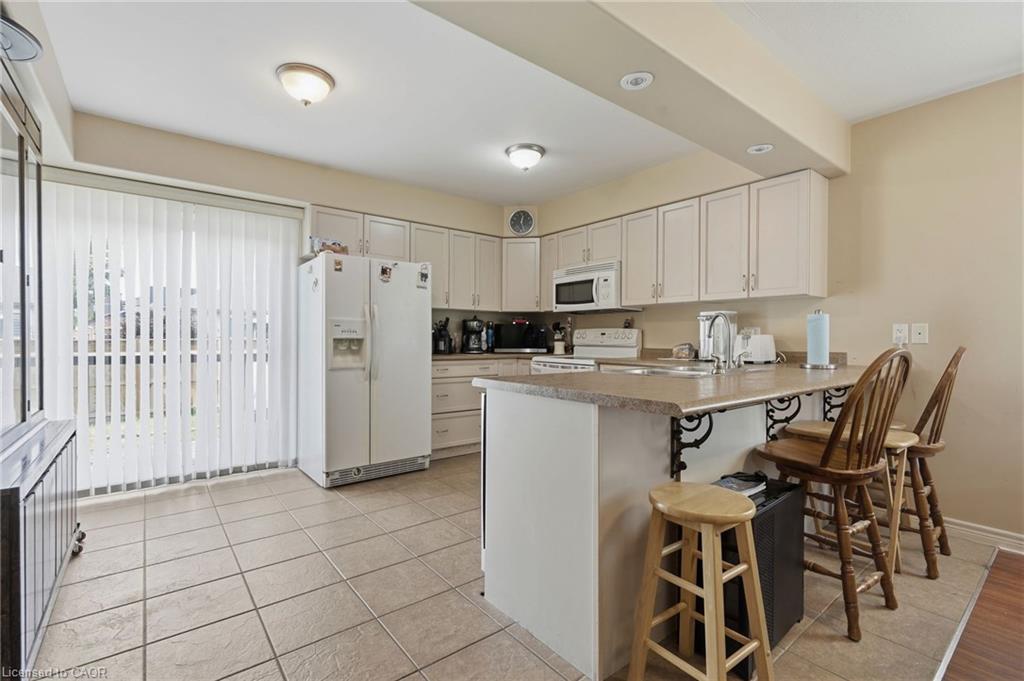58 Saturn Road Property Photo 9