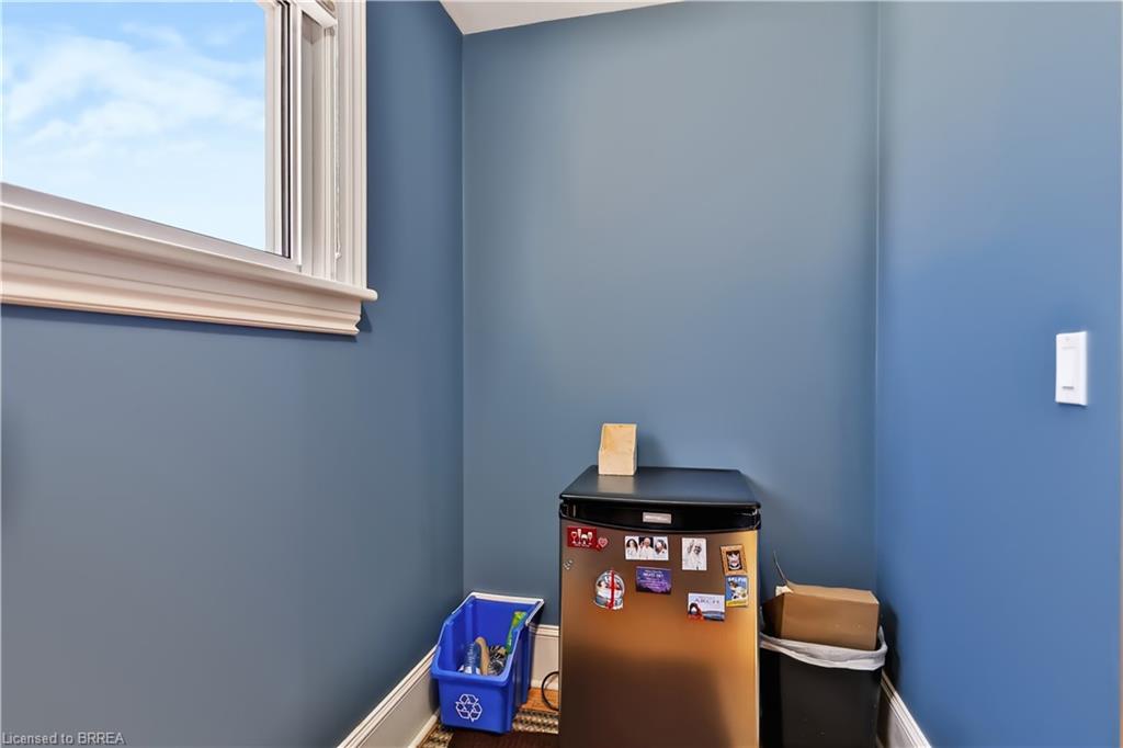 241 Brant Avenue Property Photo 22