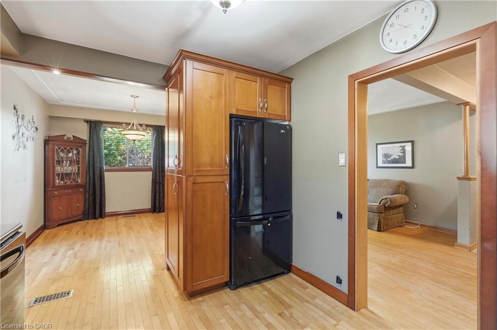106 Victor Boulevard Property Photo 11