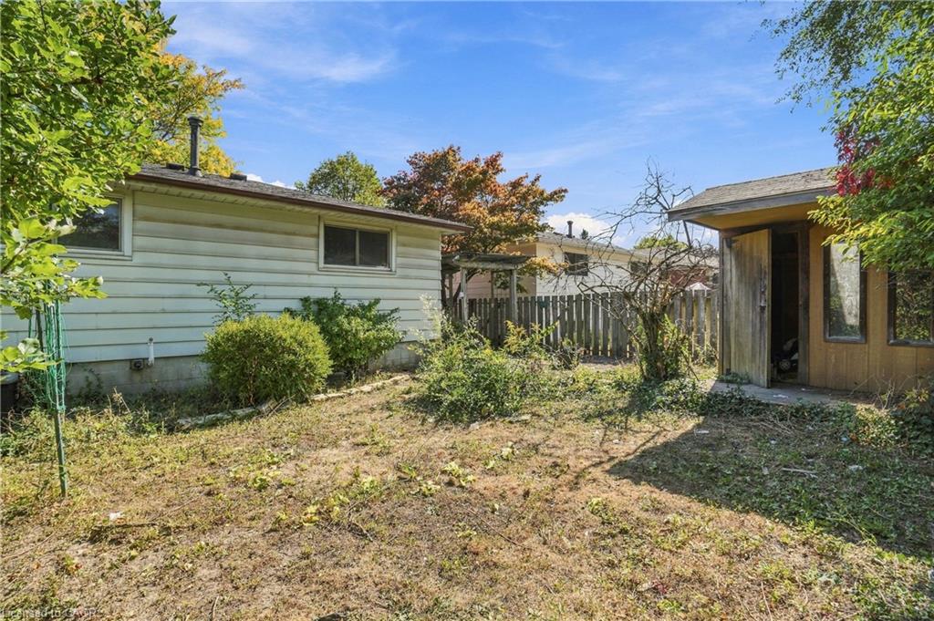 106 Victor Boulevard Property Photo 22
