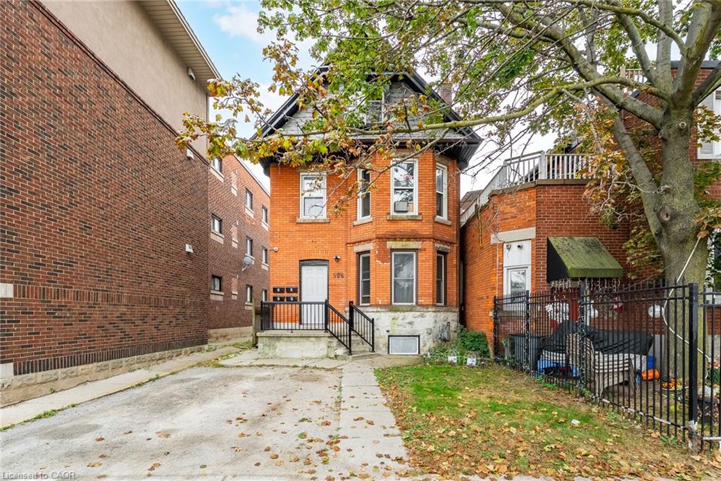 526 King Street E Property Photo 2