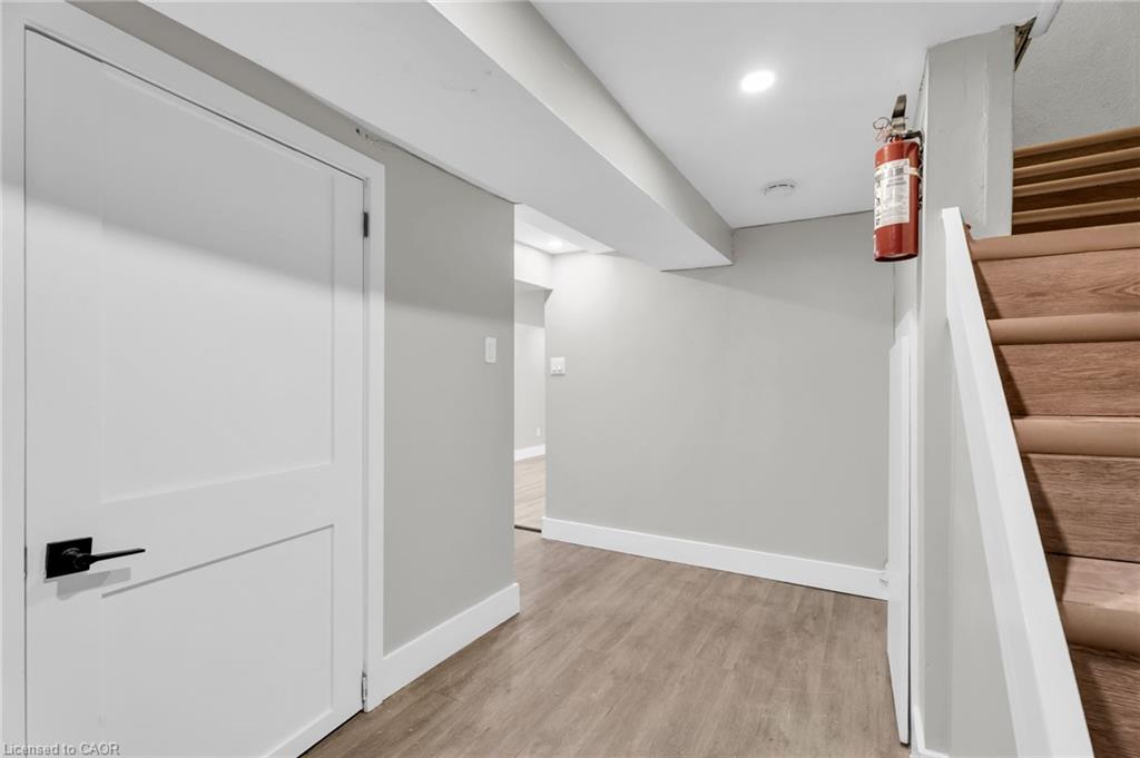 526 King Street E Property Photo 6
