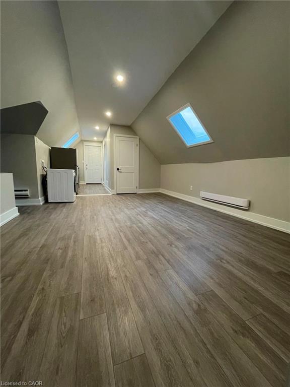 526 King Street E Property Photo 24