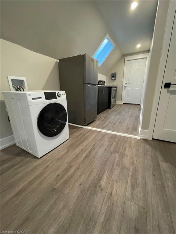 526 King Street E Property Photo 27