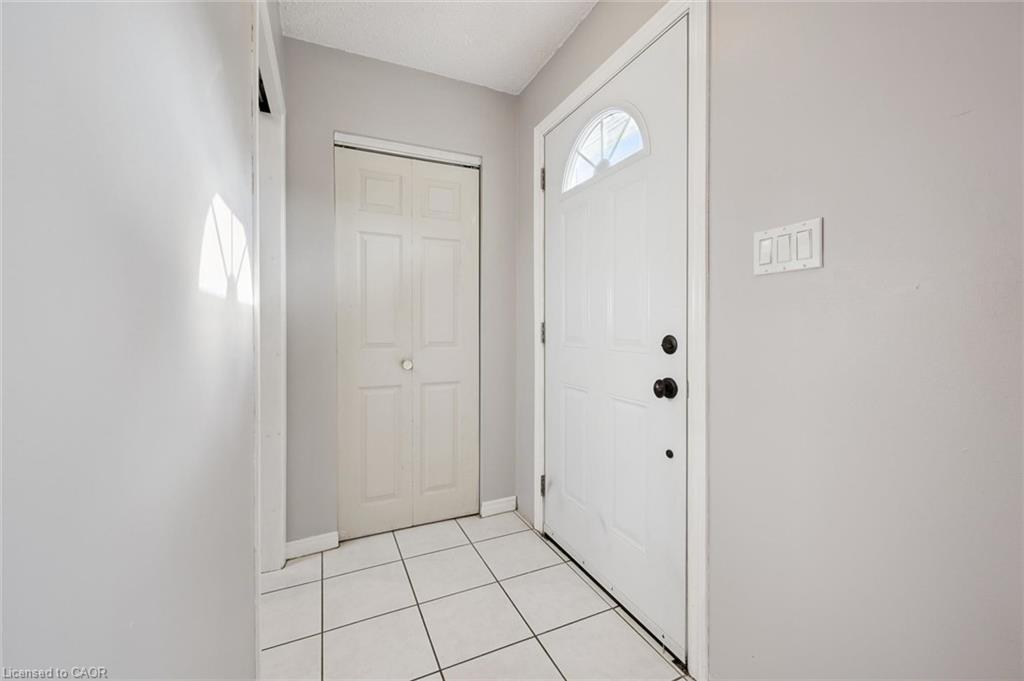 212 Heritage Drive Property Photo 3