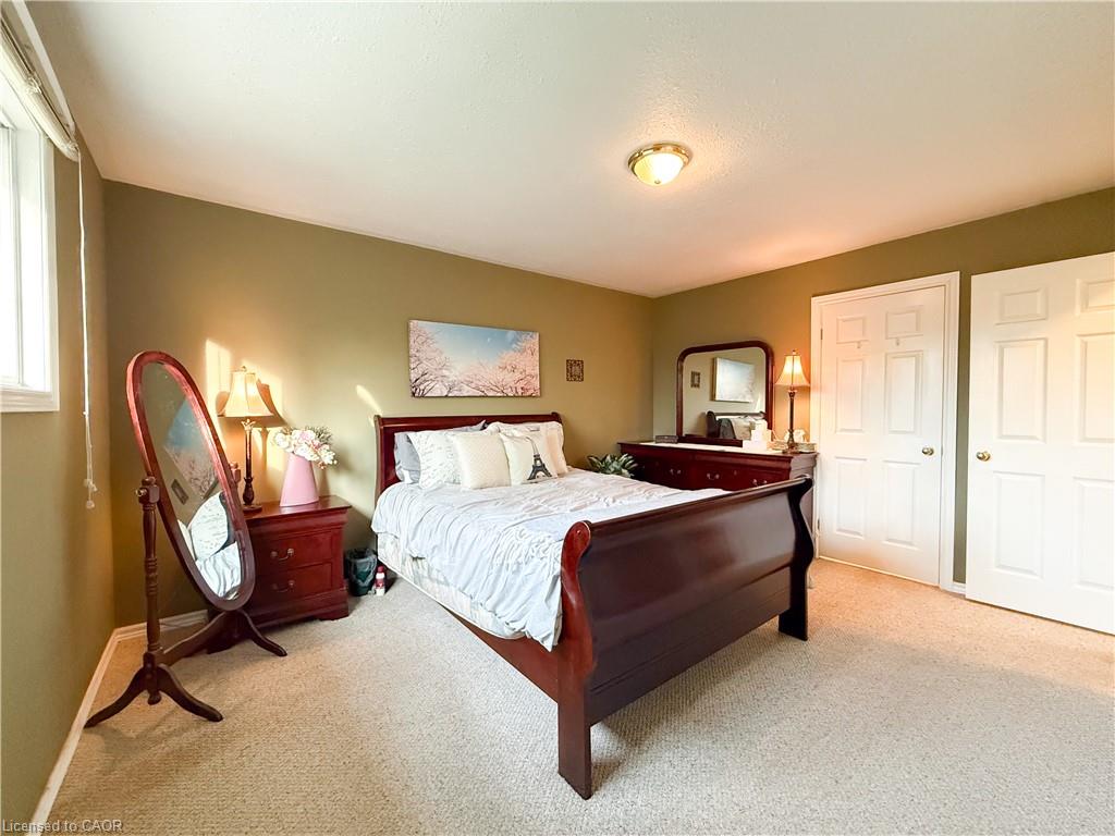 33a Lingwood Drive Property Photo 20