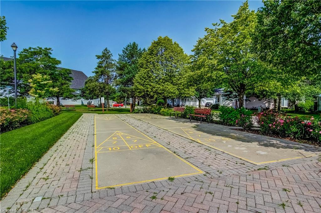 260 Silverbirch Boulevard Property Photo 36
