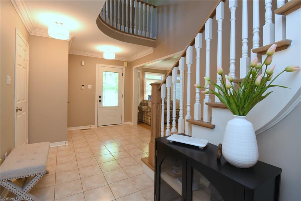 470 Amanda Crescent Property Photo 7