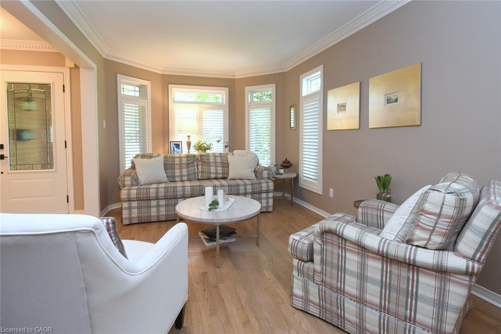 470 Amanda Crescent Property Photo 10