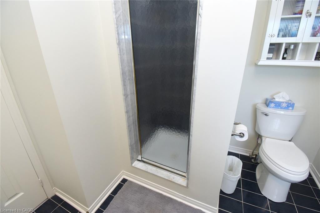 470 Amanda Crescent Property Photo 32