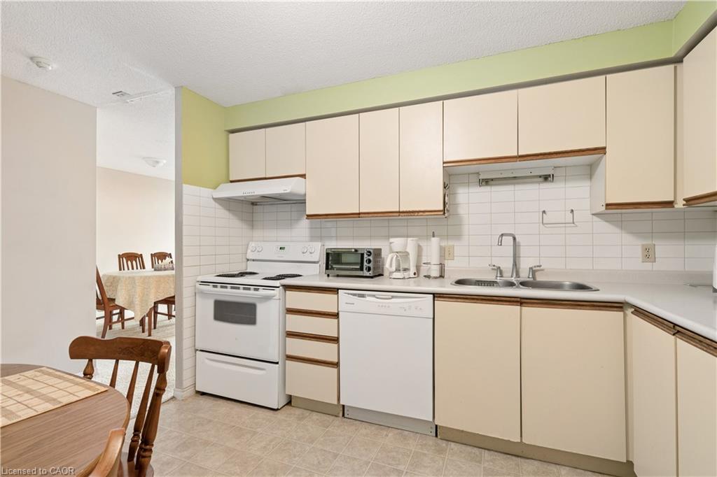 508-35 Green Valley Drive Property Photo 12