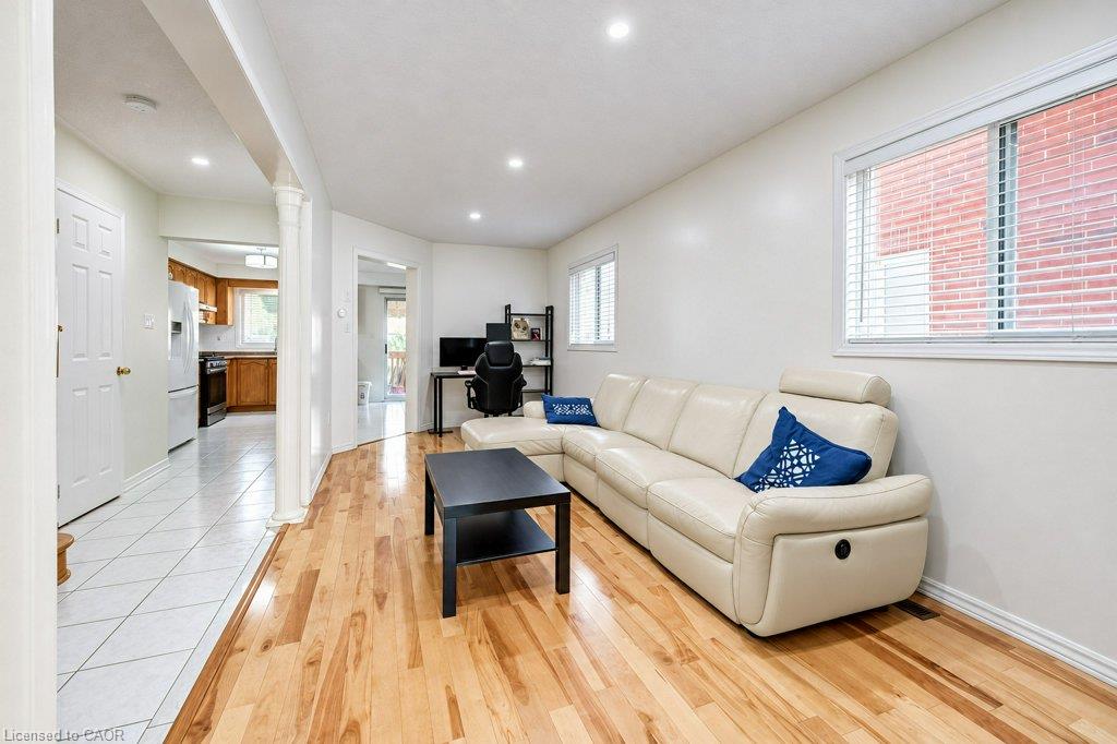 6484 Skipper Way Property Photo 7