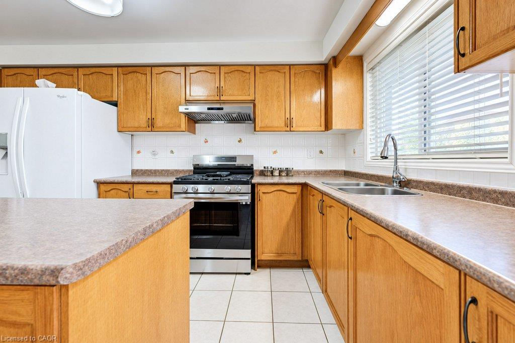 6484 Skipper Way Property Photo 14