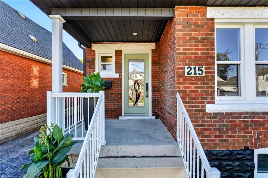 215 Paling Avenue Property Photo 4