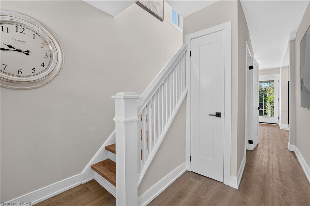 215 Paling Avenue Property Photo 7