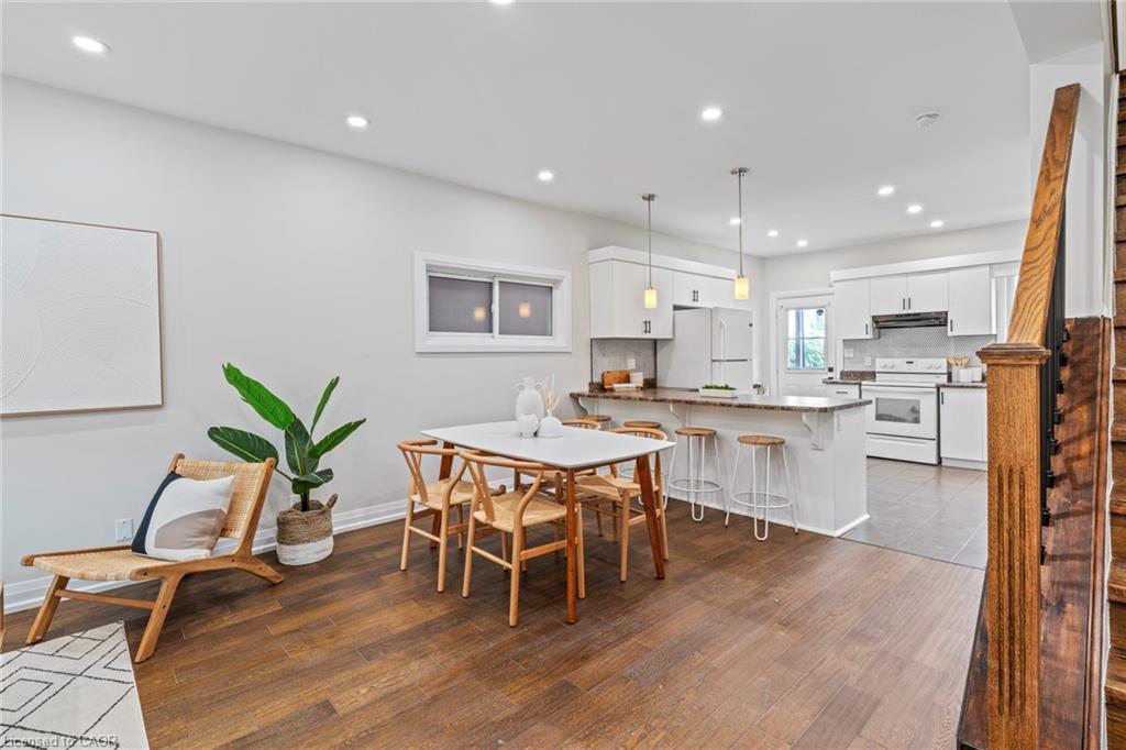 23 Somerset Avenue Property Photo 4