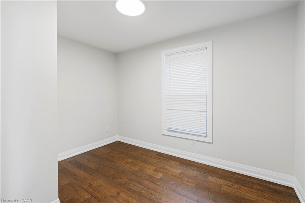 23 Somerset Avenue Property Photo 14