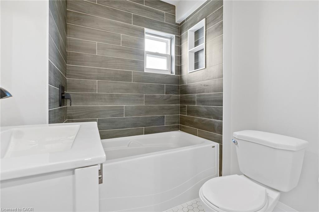 23 Somerset Avenue Property Photo 18